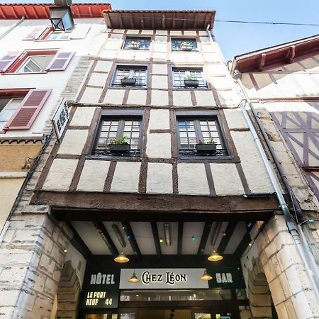 Hotel Le Port Neuf Bayonne Bagian luar foto