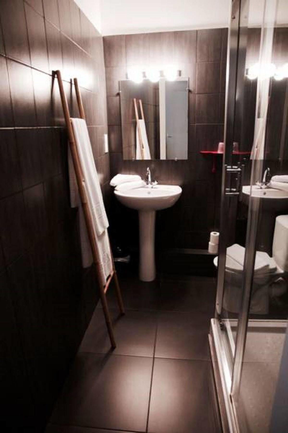 Hotel Le Port Neuf Bayonne Bagian luar foto