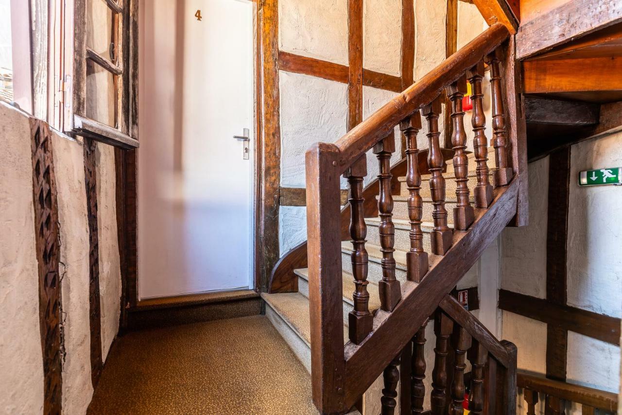 Hotel Le Port Neuf Bayonne Bagian luar foto